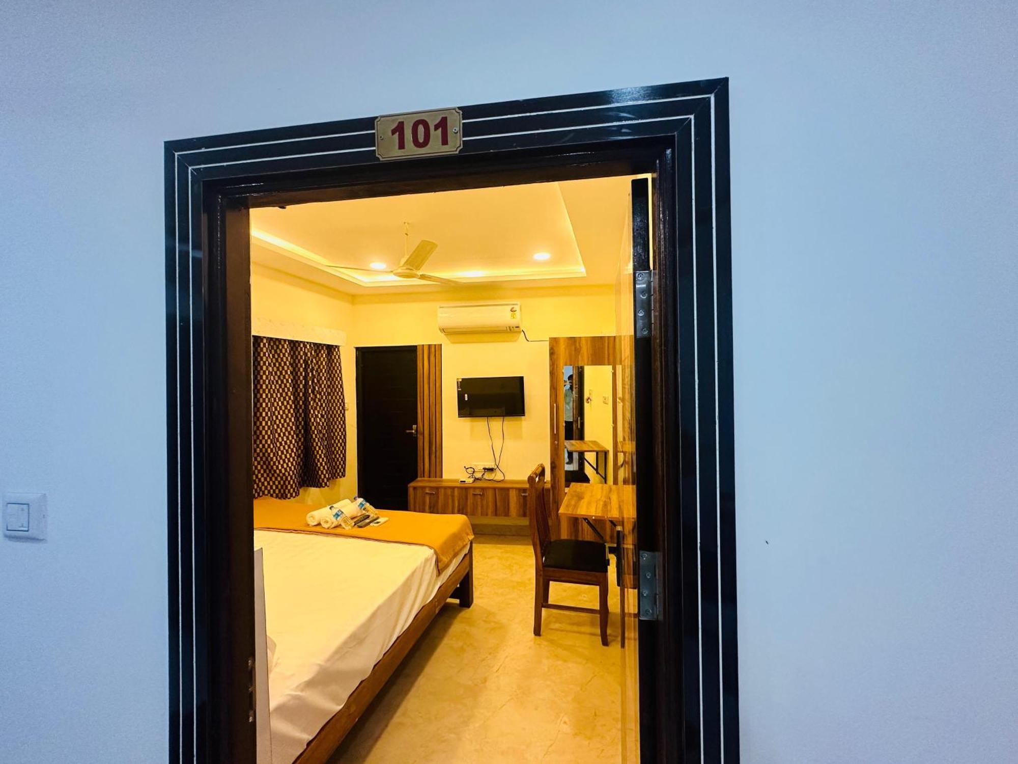Mahadeepam Residency Βίλα Tiruvannāmalai Εξωτερικό φωτογραφία